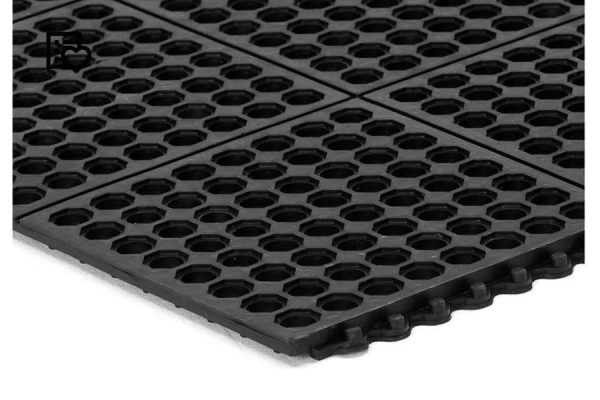Extremely durable modular mat with drainage