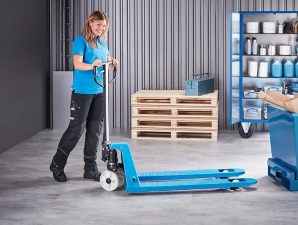 Our Pallet truck 2500 kg load, Length 1150mm.