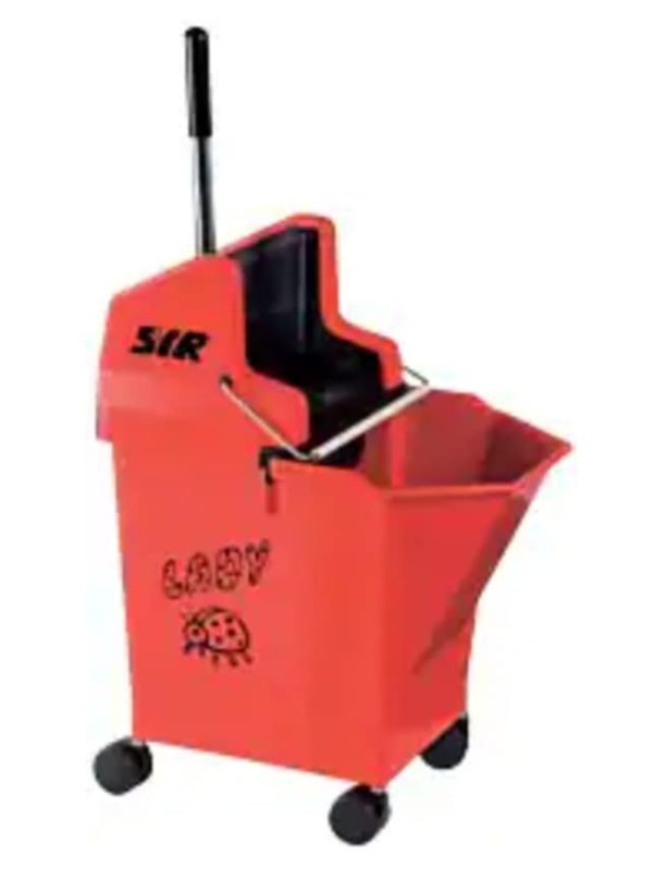 Enjoy sparkling-clean floors with SYR bucket with wringer - Image 3