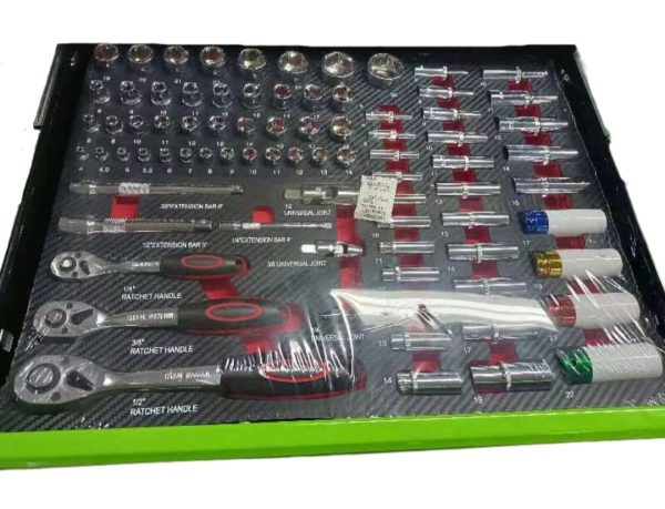 Pacini 12 Drawer Tool Chest On Strong Castor Wheels & Complete With Full Set Of Tools - Image 8