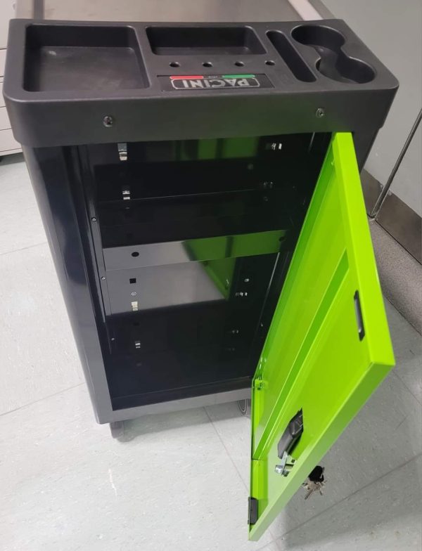 Pacini 7 Drawer Tool Chest On Strong Castor Wheels & Complete With Full Set Of Tools. - Image 2