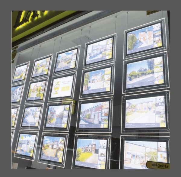 Our LED Cable Kit Window Display with illuminated poster pockets is available in 4 different sizes