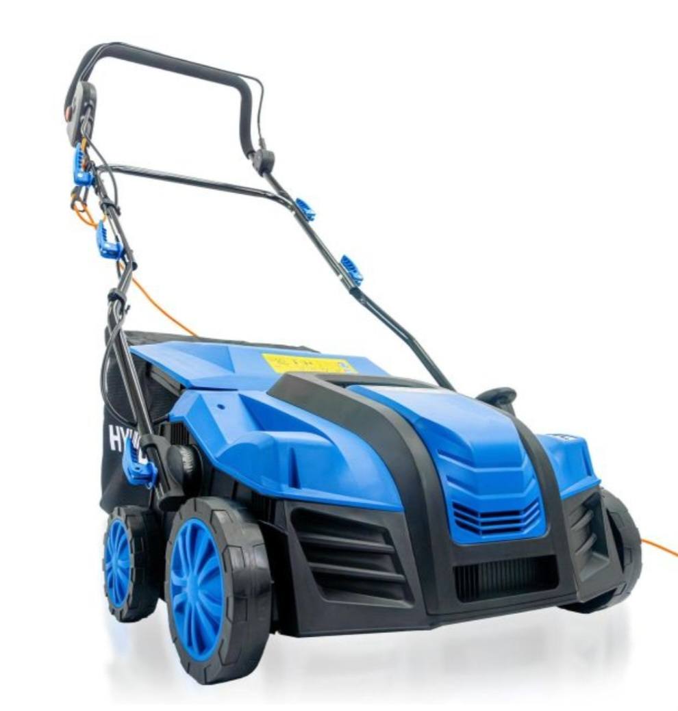 Hyundai 2000W 16” / 40cm Artificial Grass Sweeper, Multi-Use Brush & 55 Litre Collection Bag. - Image 2